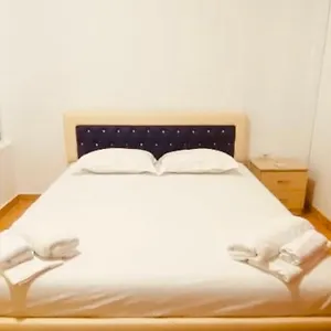 Ajsi Appartamento Vlorë